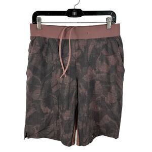 Lululemon THE Short Linerless 11 Inch Illusion Red Dust Obsidian Print Medium